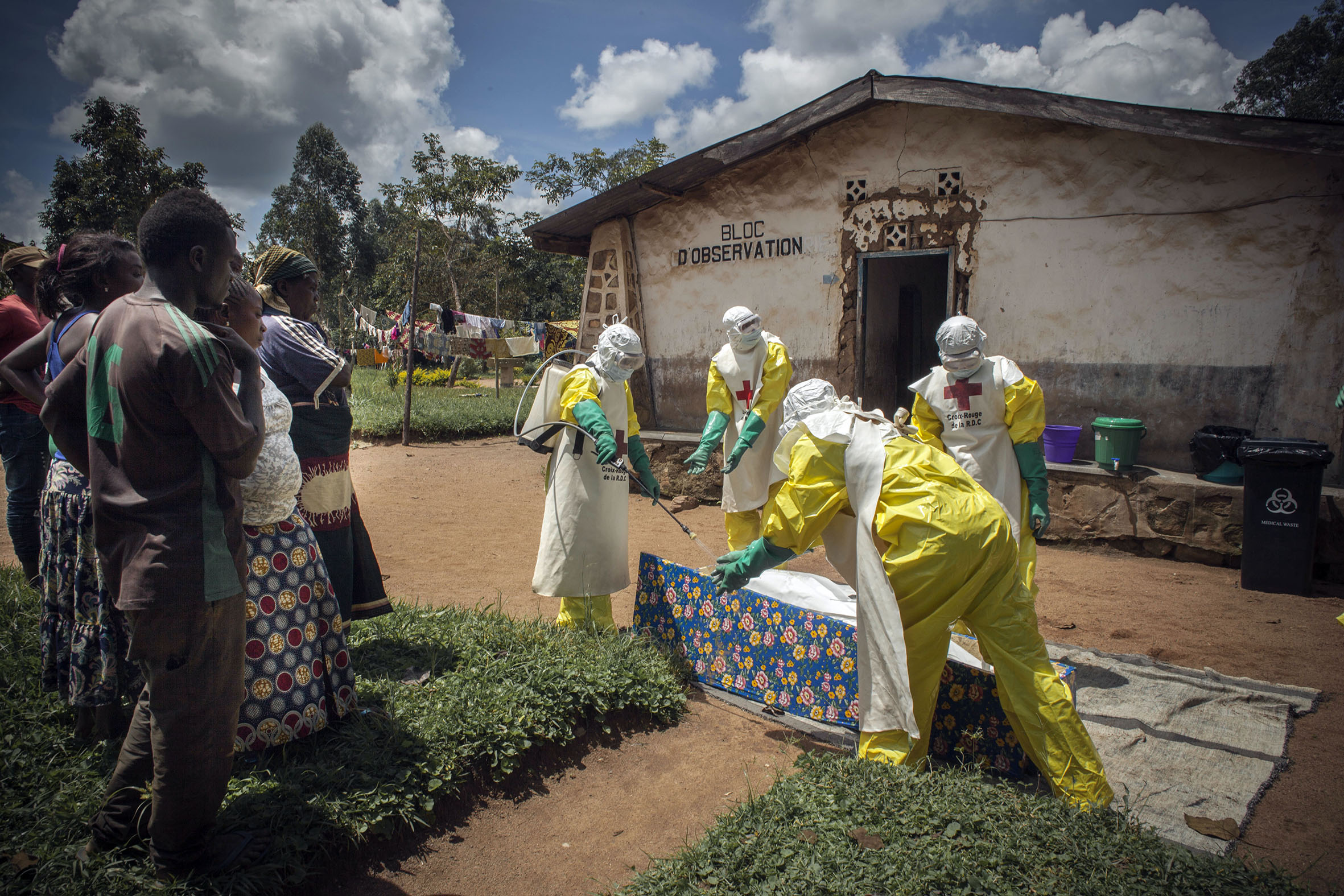 Ebola par temps de guerre
