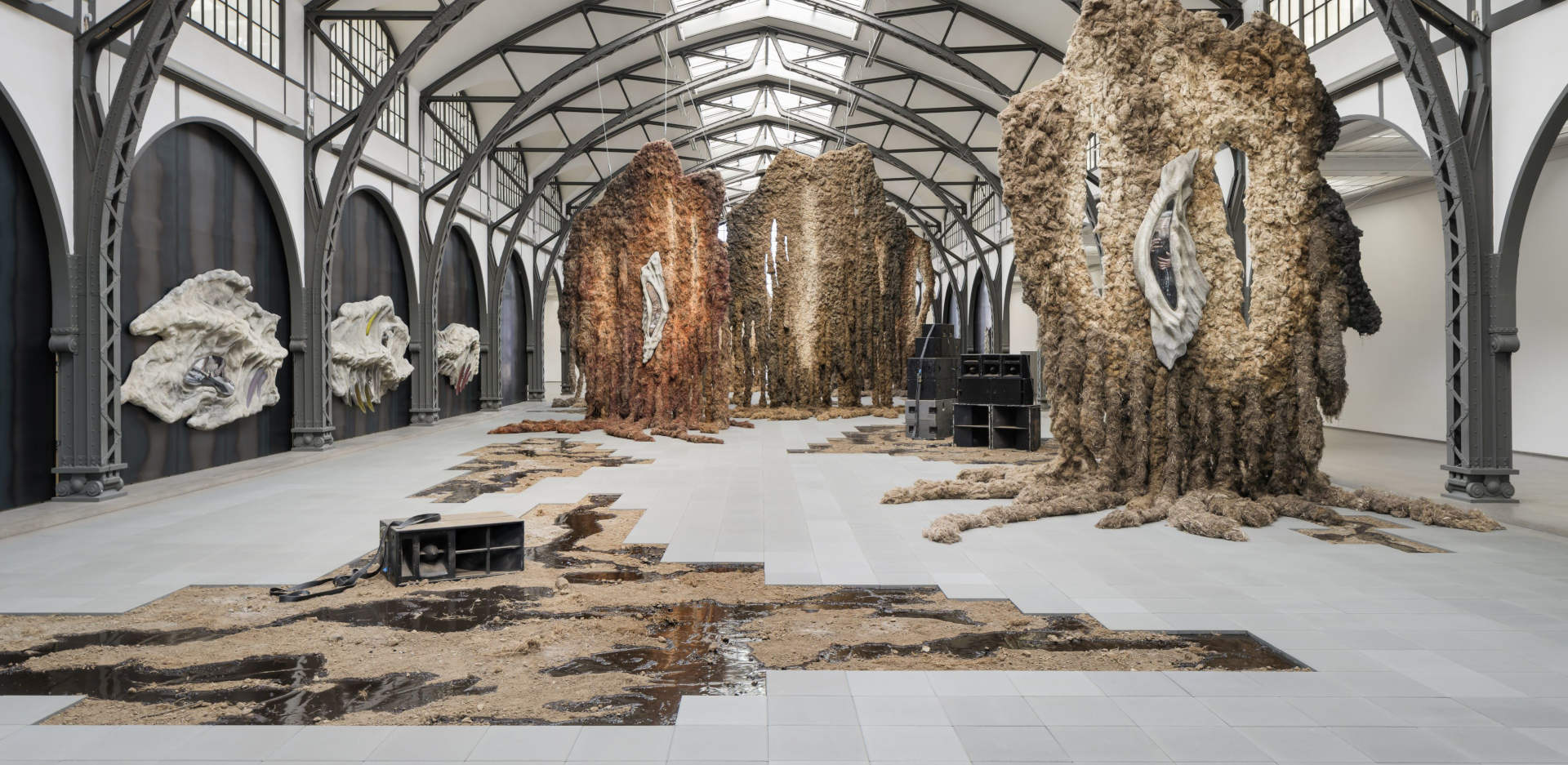 Klara-Hosnedlova-Hamburger-Bahnhof-Ausstellungsansicht_xl